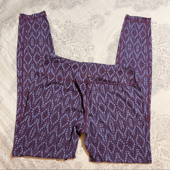 🌵PraNa Yoga Leggings XS Buttery Ultra Soft Plum - Picture 7 of 8